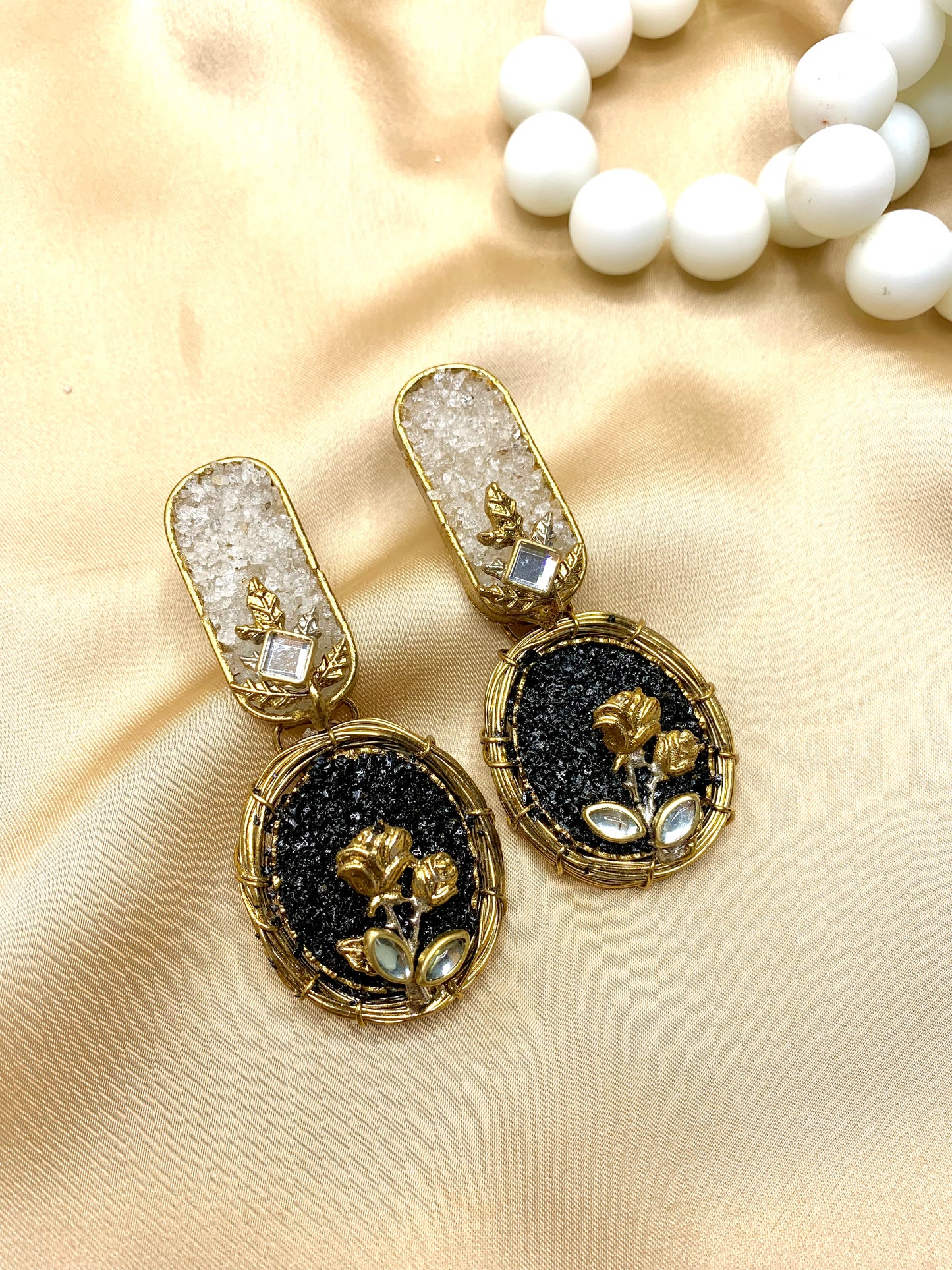 Inaya golden