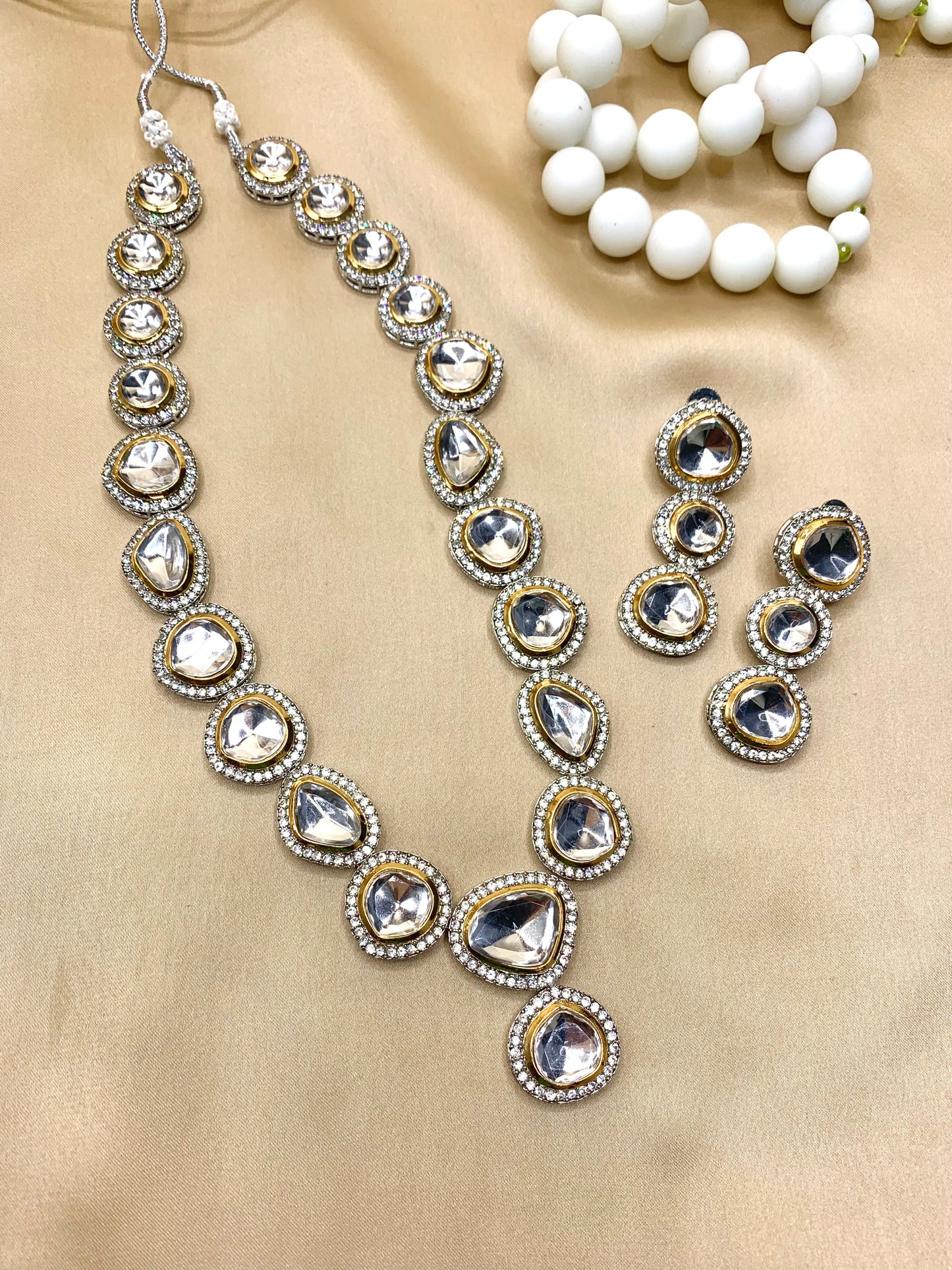 Kundan Elegance