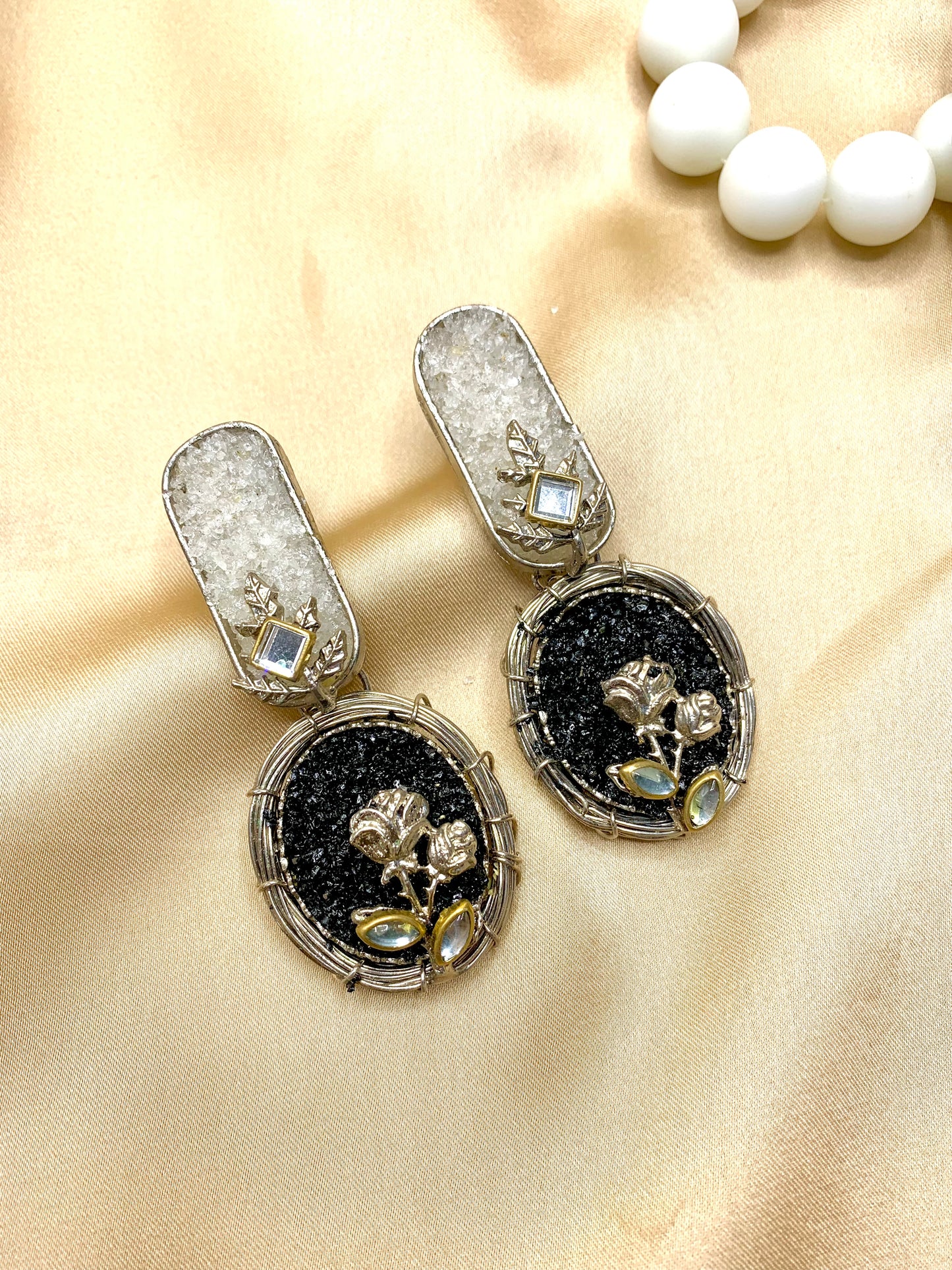 Inaya silver