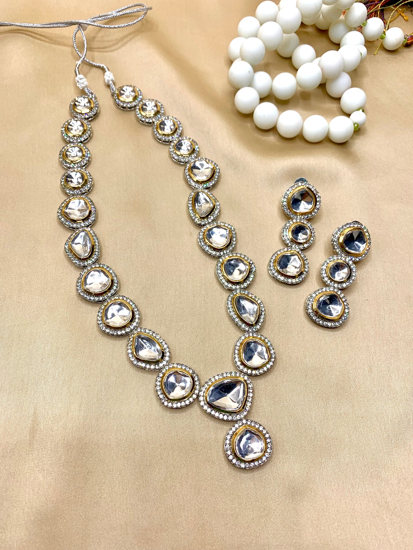 Kundan Elegance