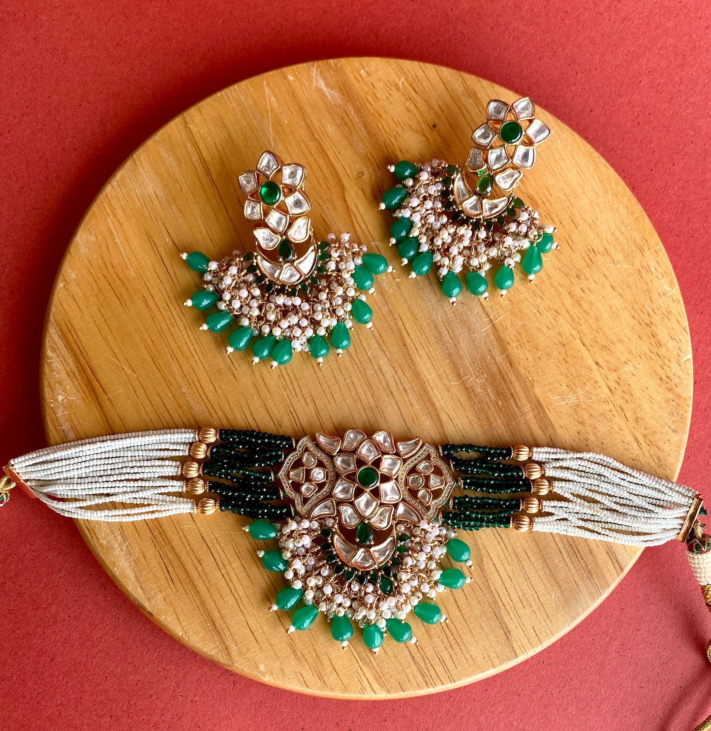 Tayani Kundan Set
