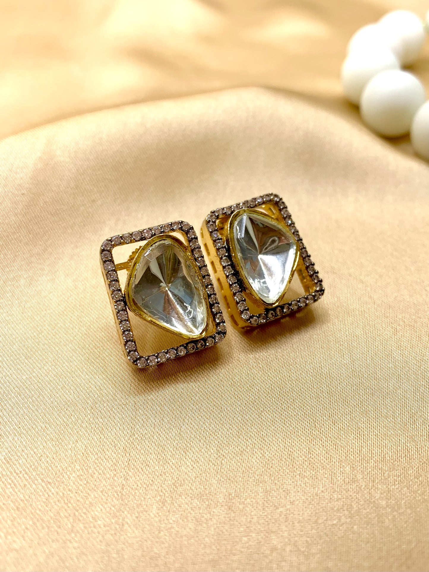 Uncut Kundan Studs